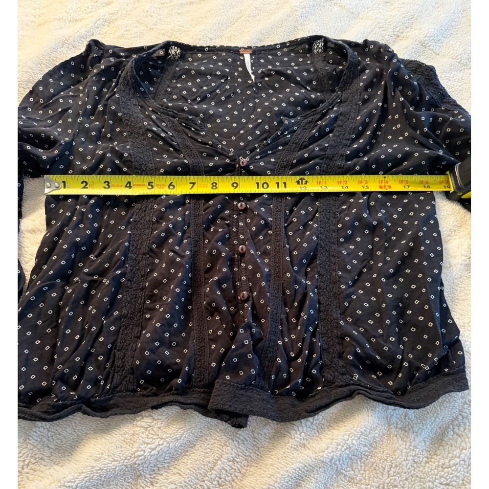 Free People Women Black Diamond Print Lace Trim Button Front Blouse Size M - Picture 5 of 6